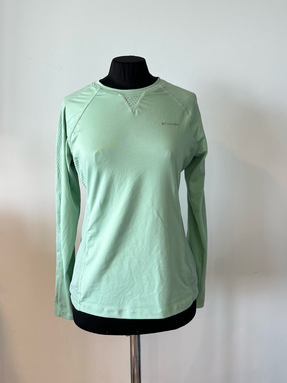 Columbia Women's Mint Long-Sleeve Performance Top